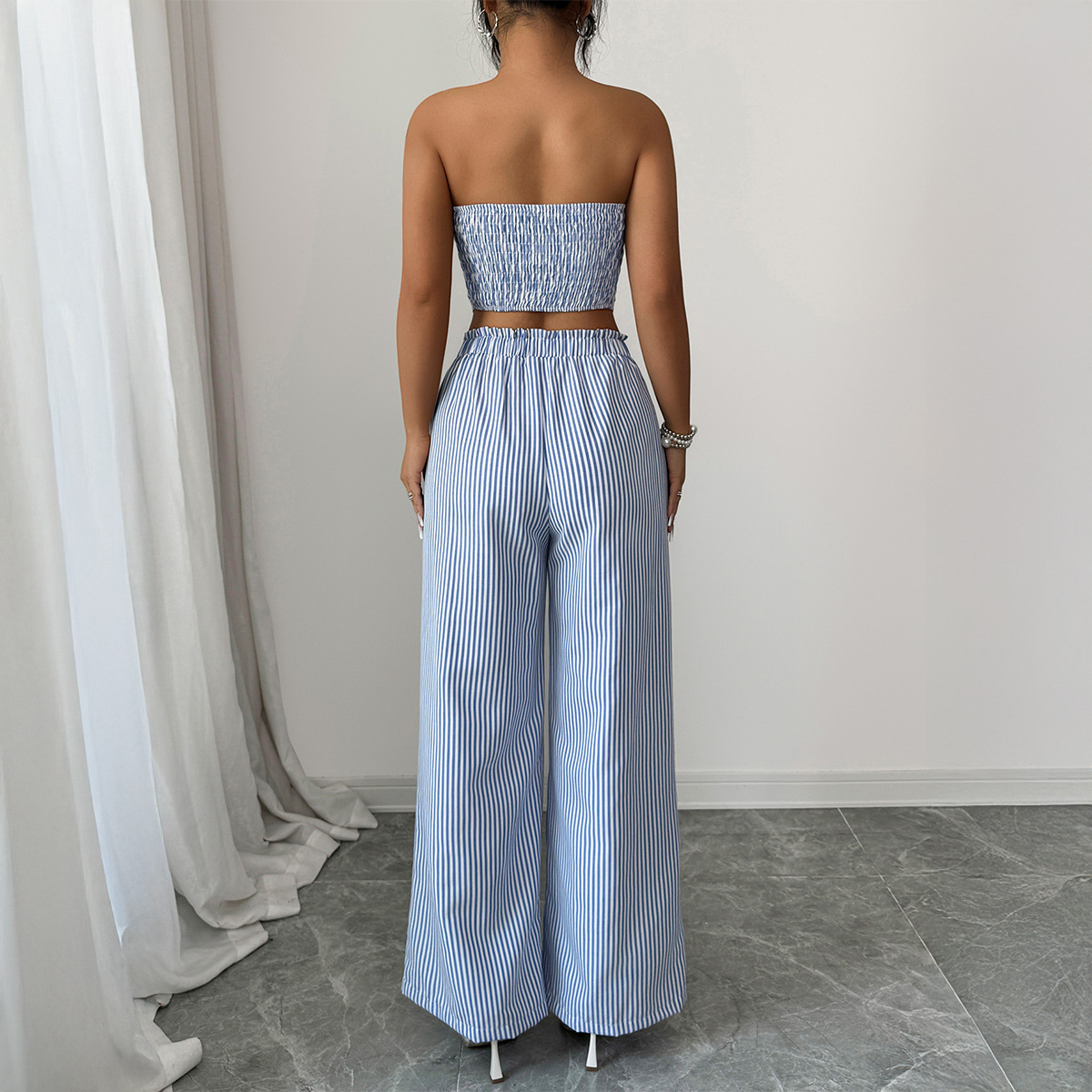 Traje Elegante a Rayas con Bot - Summer Clothing Italy reseña y precio